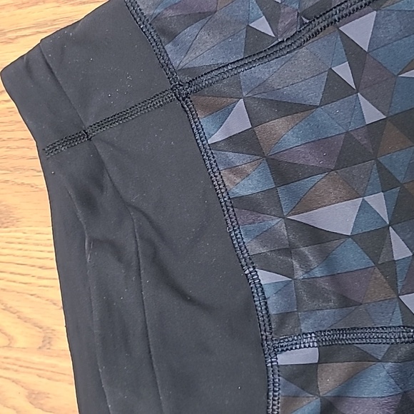 Lululemon Speed Tight Stained Glass Love night black in Size 4 - Picture 7 of 7